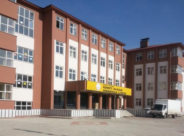 İsmet Alkan Anadolu Lisesi Fotoğrafı